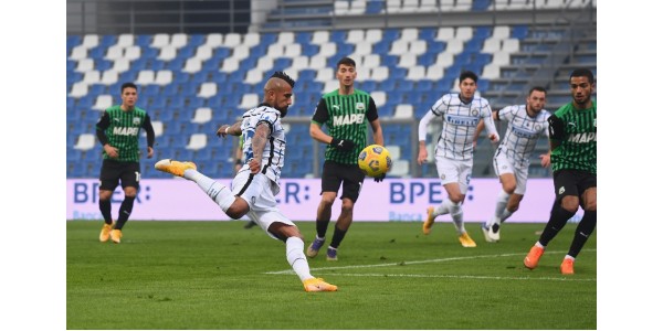 Inter Mediolan pokonuje US Sassuolo Calcio i awansuje na drugie miejsce w Serie A